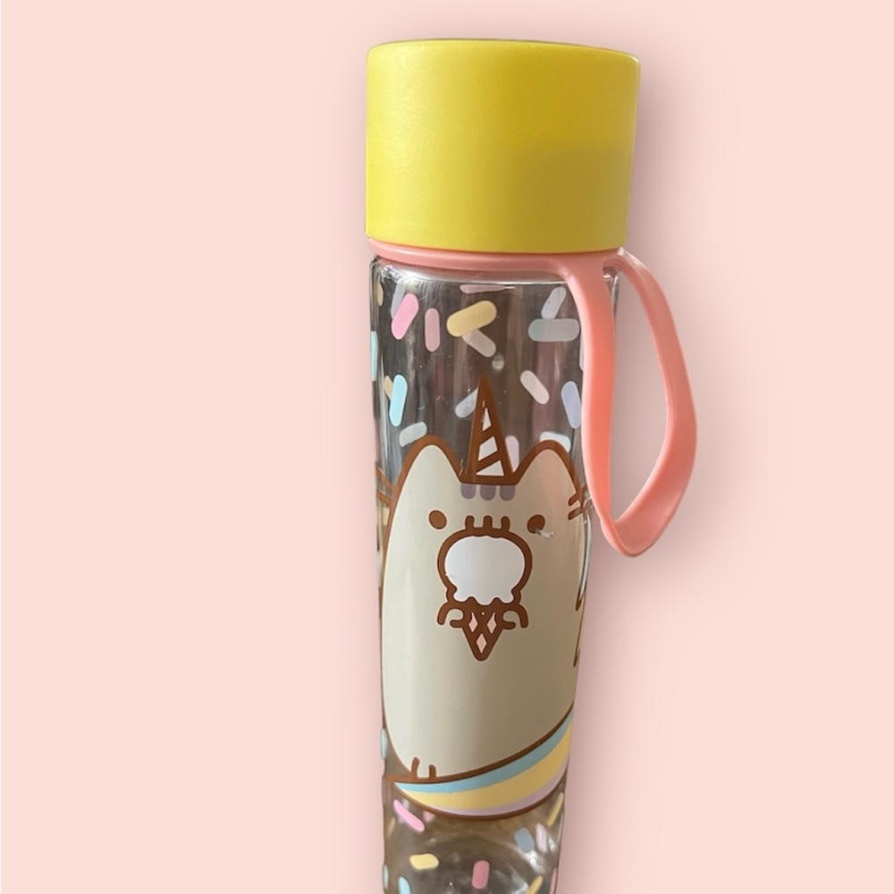 New Pusheen Water Bottle